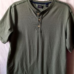 Bundle Two Men's Size Medium button collar shirt.